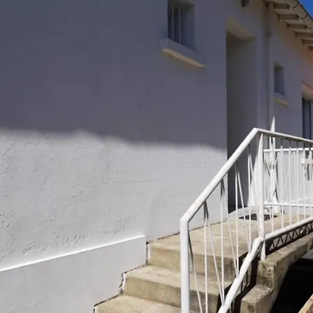 La Luciole, Les Bains *