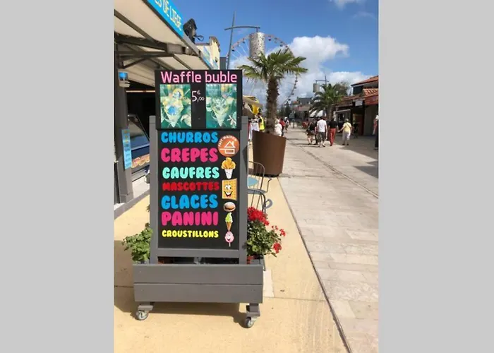 La Luciole, Les Bains *