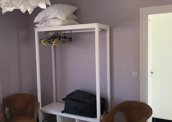 La Luciole, Les Bains *